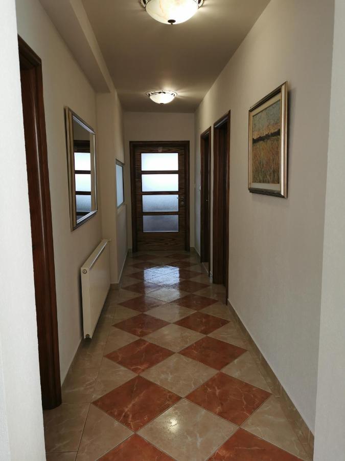 Apartments Deak Makarska Buitenkant foto