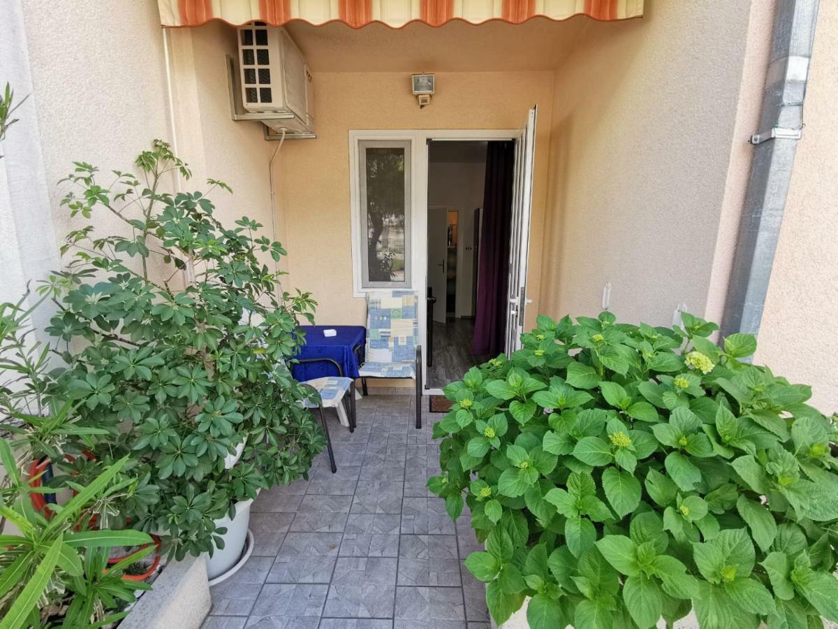 Apartments Deak Makarska Buitenkant foto