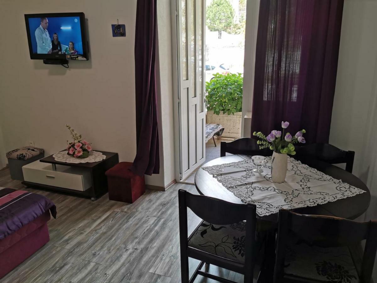 Apartments Deak Makarska Buitenkant foto